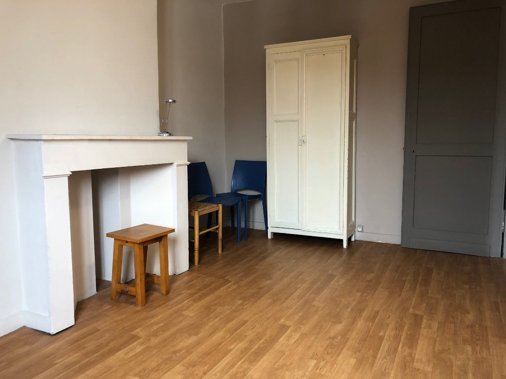 Location appartement 59000 Lille - T1 meublé  de 22,24m² - St Michel