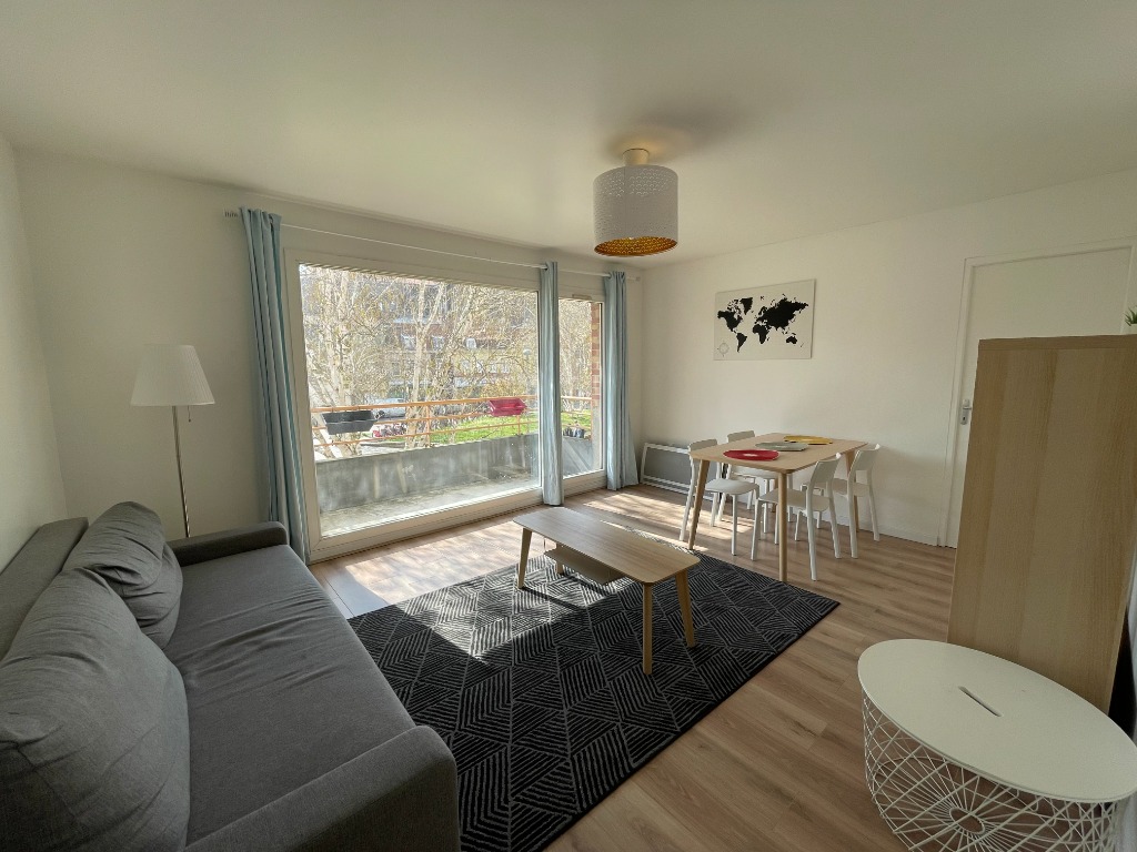 Location appartement 59000 Lille - Lille Gambetta - Wazemmes  - T4 meublé - 73m² - Balcon