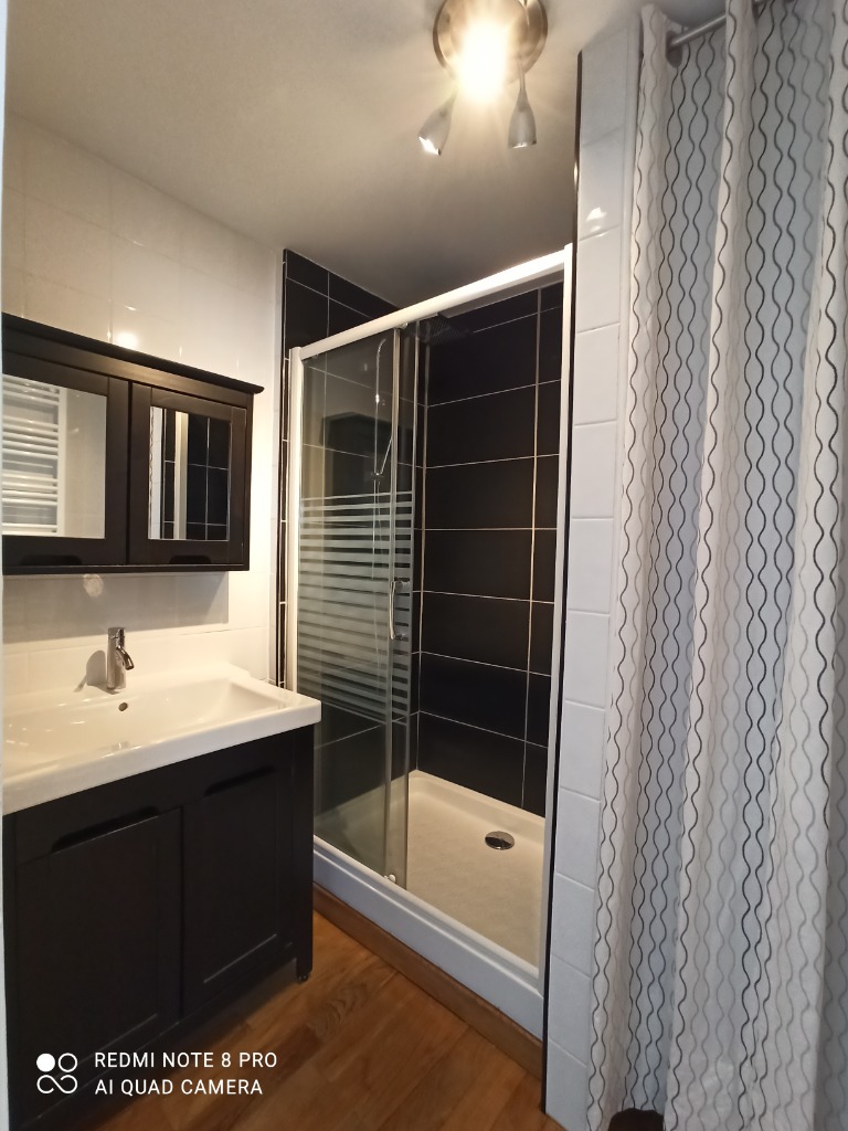 Lomme Bourg - Duplex T1Bis- Garage - Non meublé 