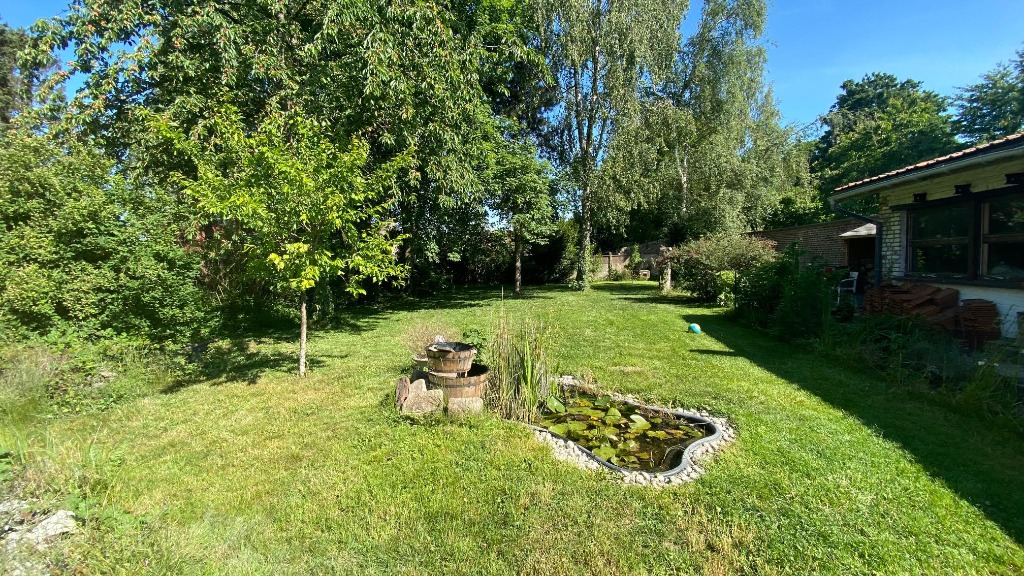 Maison  1900 de 220m² hab. avec garage et beau jardin 
