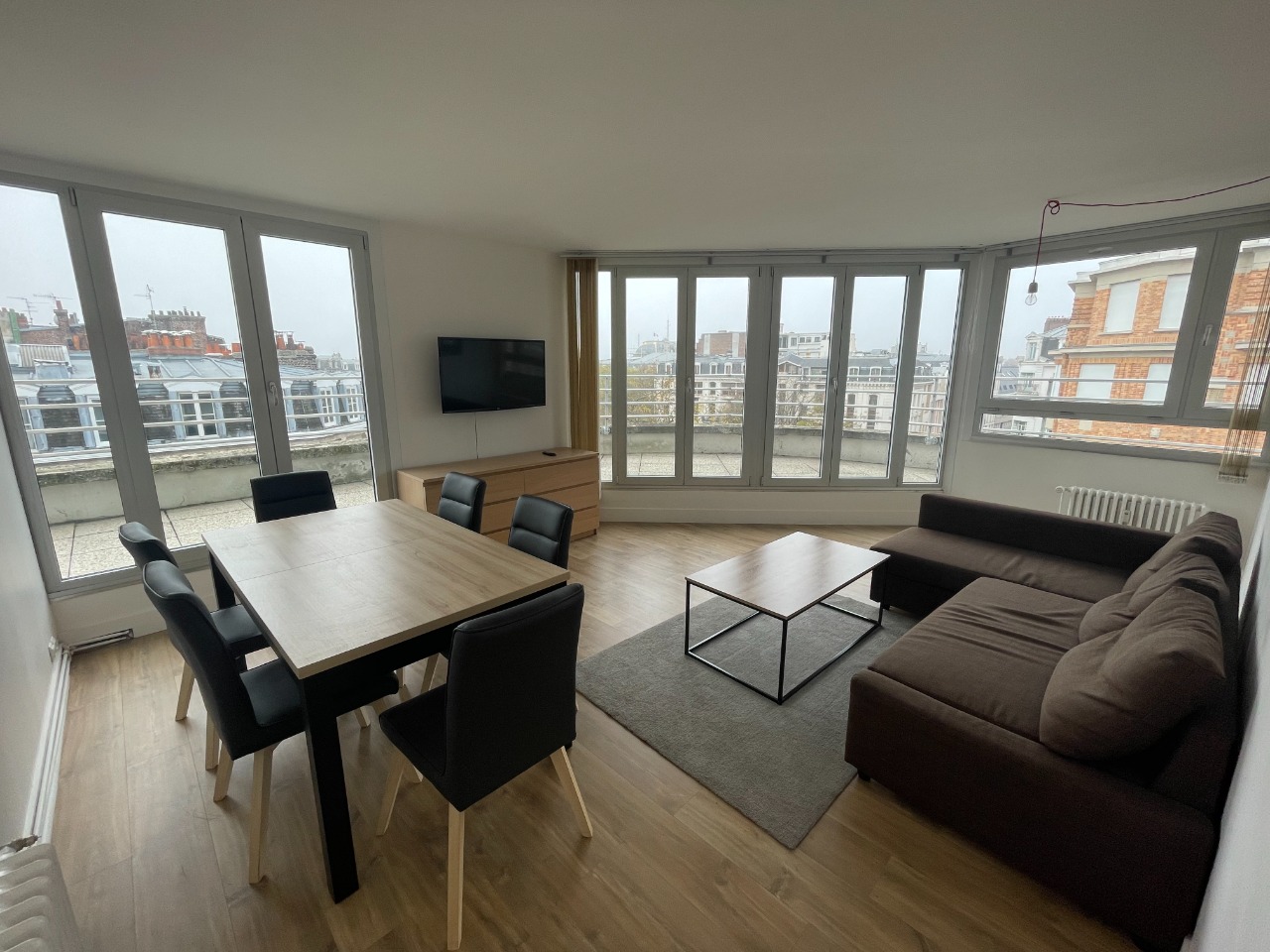 Lille République - T4 meublé de 90m2 - Balcon et parking