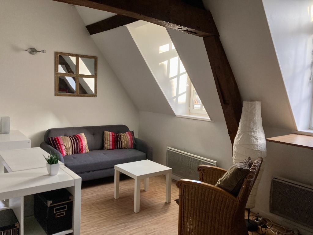 Vente appartement - Joli studio & petite terrasse niché au coeur du Vieux Lille