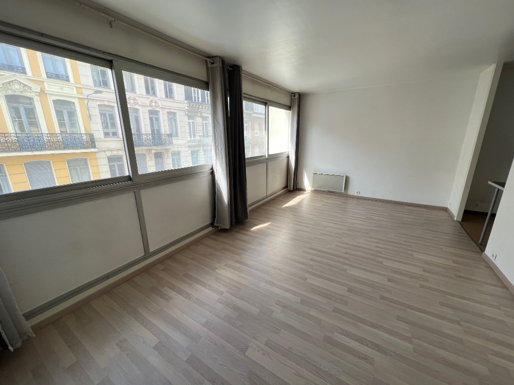 Vente appartement 59000 Lille - F1 Saint Michel