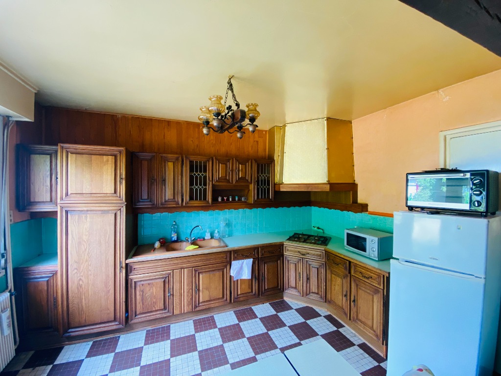 Vente maison 59184 Sainghin en weppes - Maison 5 chambres à rénover au cœur de Sainghin