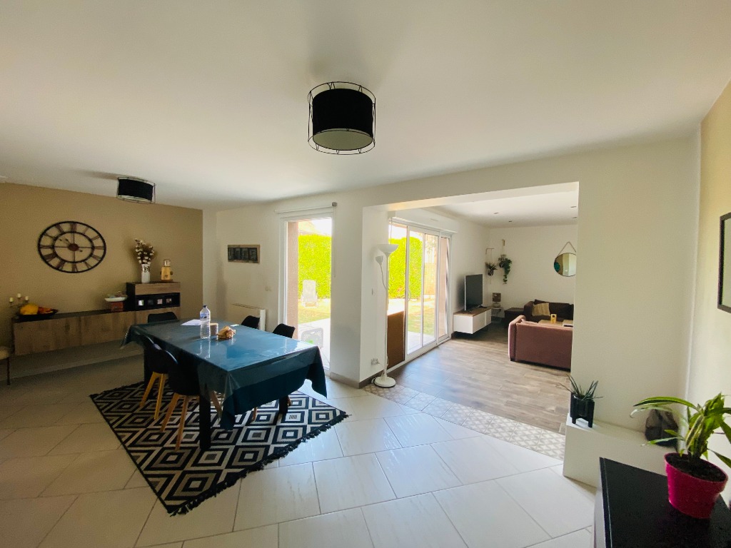 Vente maison 59496 Hantay - Pavillon semi-individuel 3 chambres proche Hantay