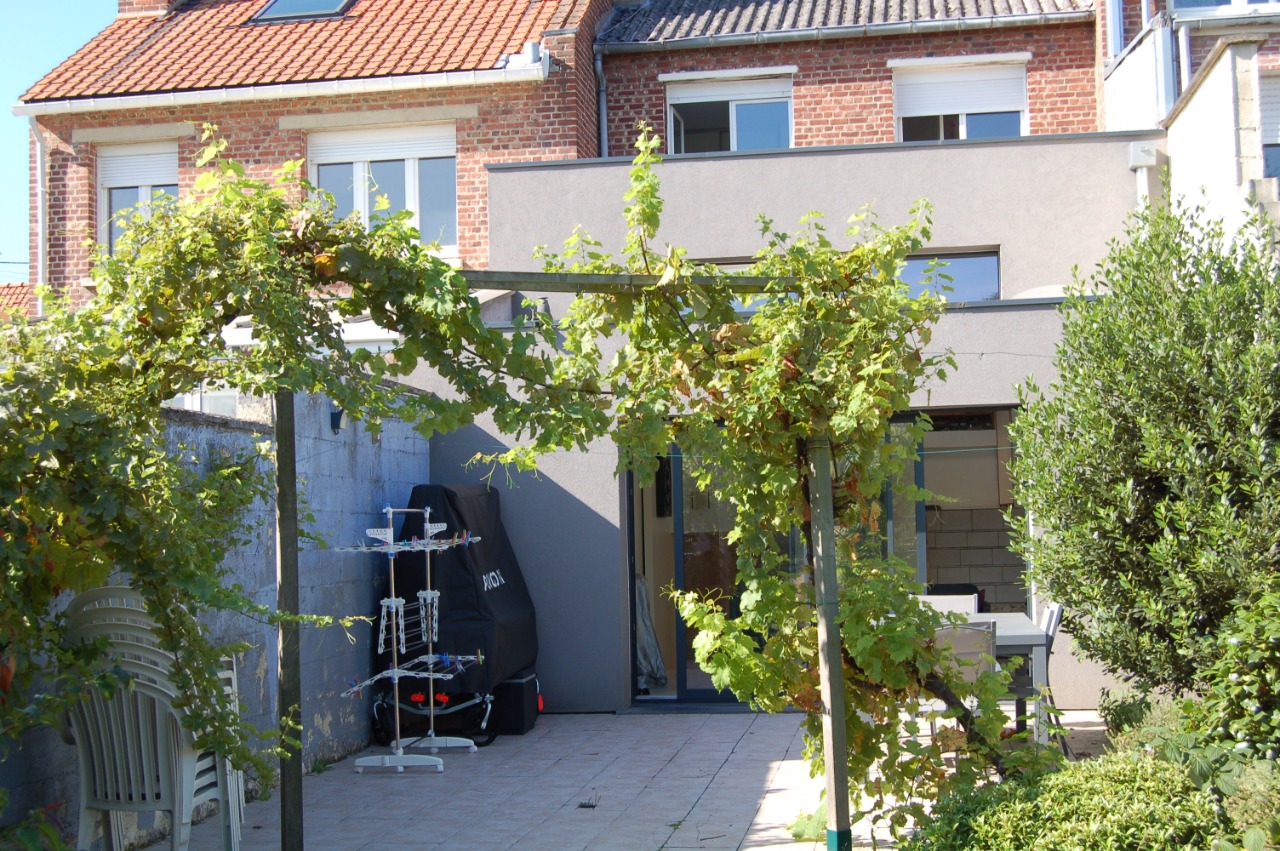 Vente maison 59650 Villeneuve d ascq - Maison des années 50  au coeur du village. 