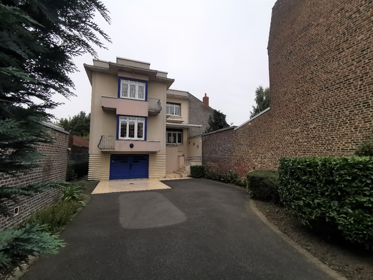 MAISON STYLE ART DECO 