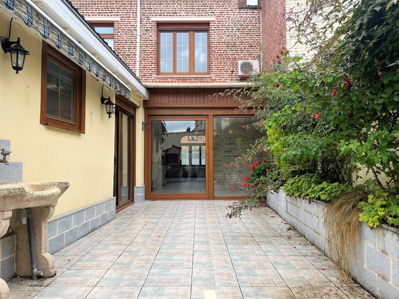 Charmante Bourgeoise 4 Chambres Centre Ville avec Garage !