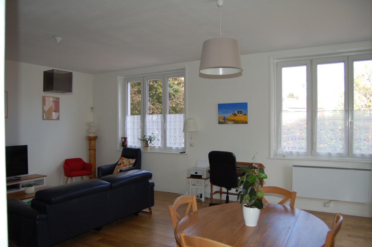 Appartement en rdc avec balcon 