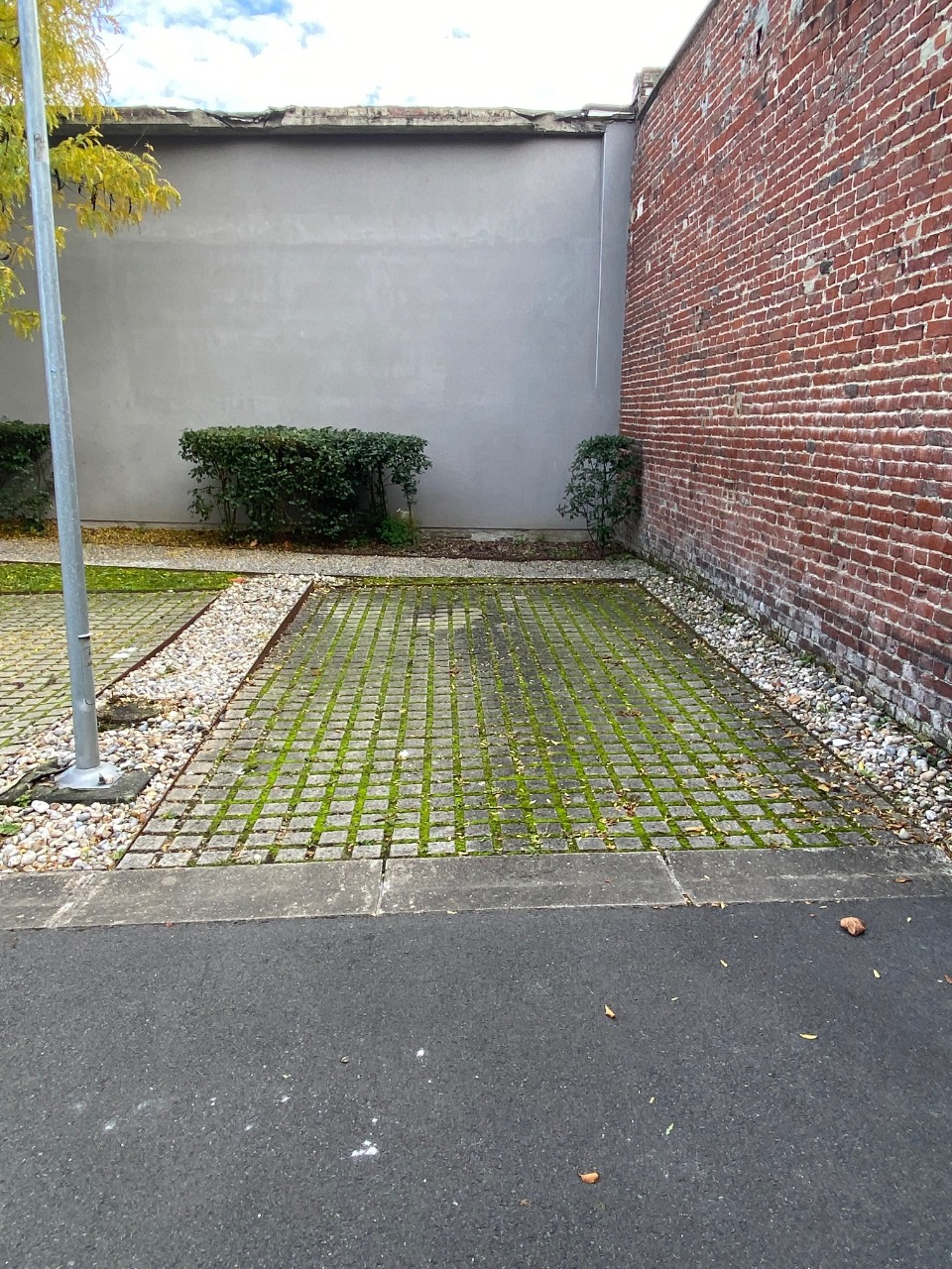 Vente parking 59000 Lille - UNE PLACE DE STATIONNEMENT DANS RESIDENCE SECURISEE