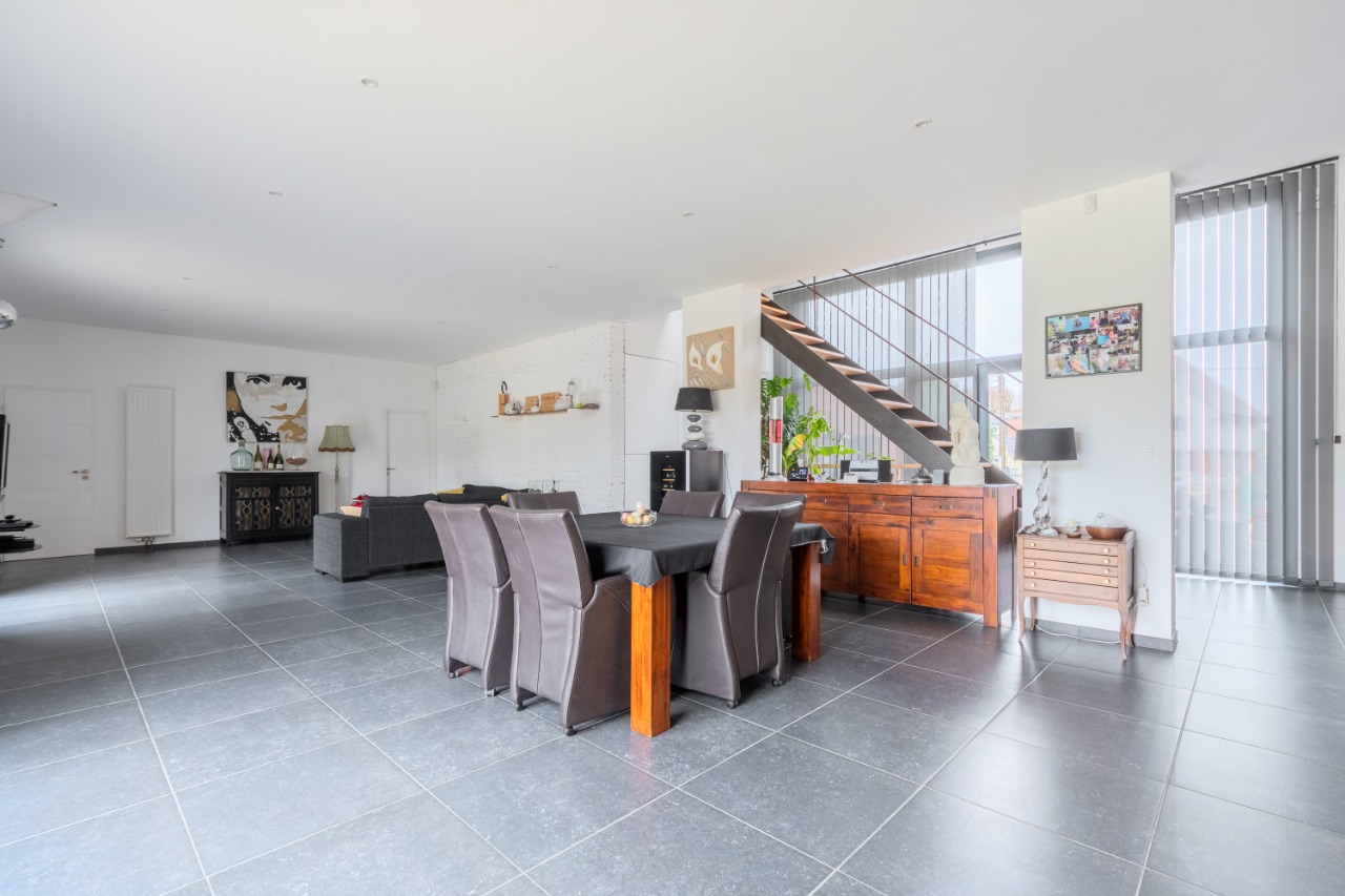 JOLIE GRANGE RENOVEE