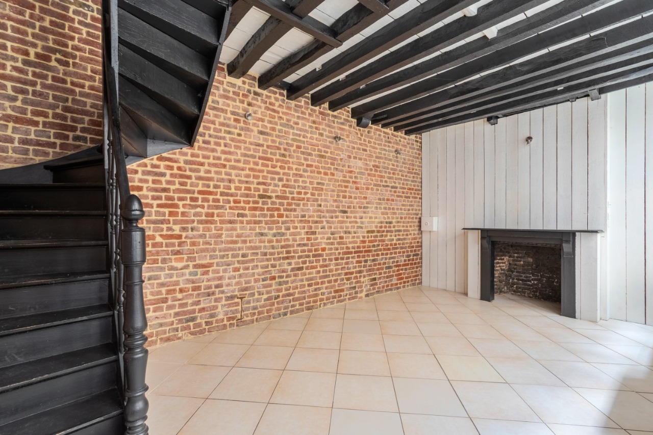 Charmante Maison avec cour Nichée au coeur du Vieux-Lille.