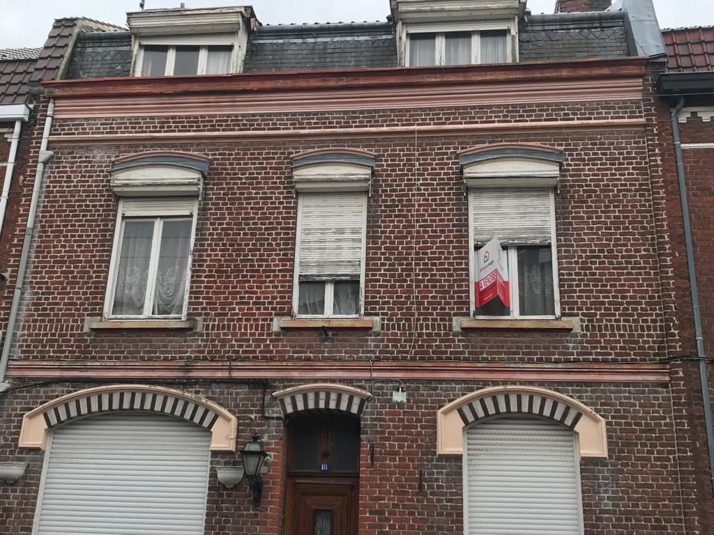 Exclusivité - Maison double distribution - Proche gare 