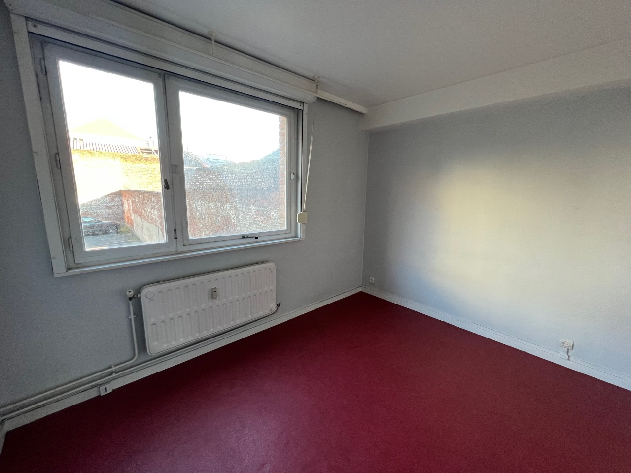 T3 avec Parking face au Théâtre Sébastopol