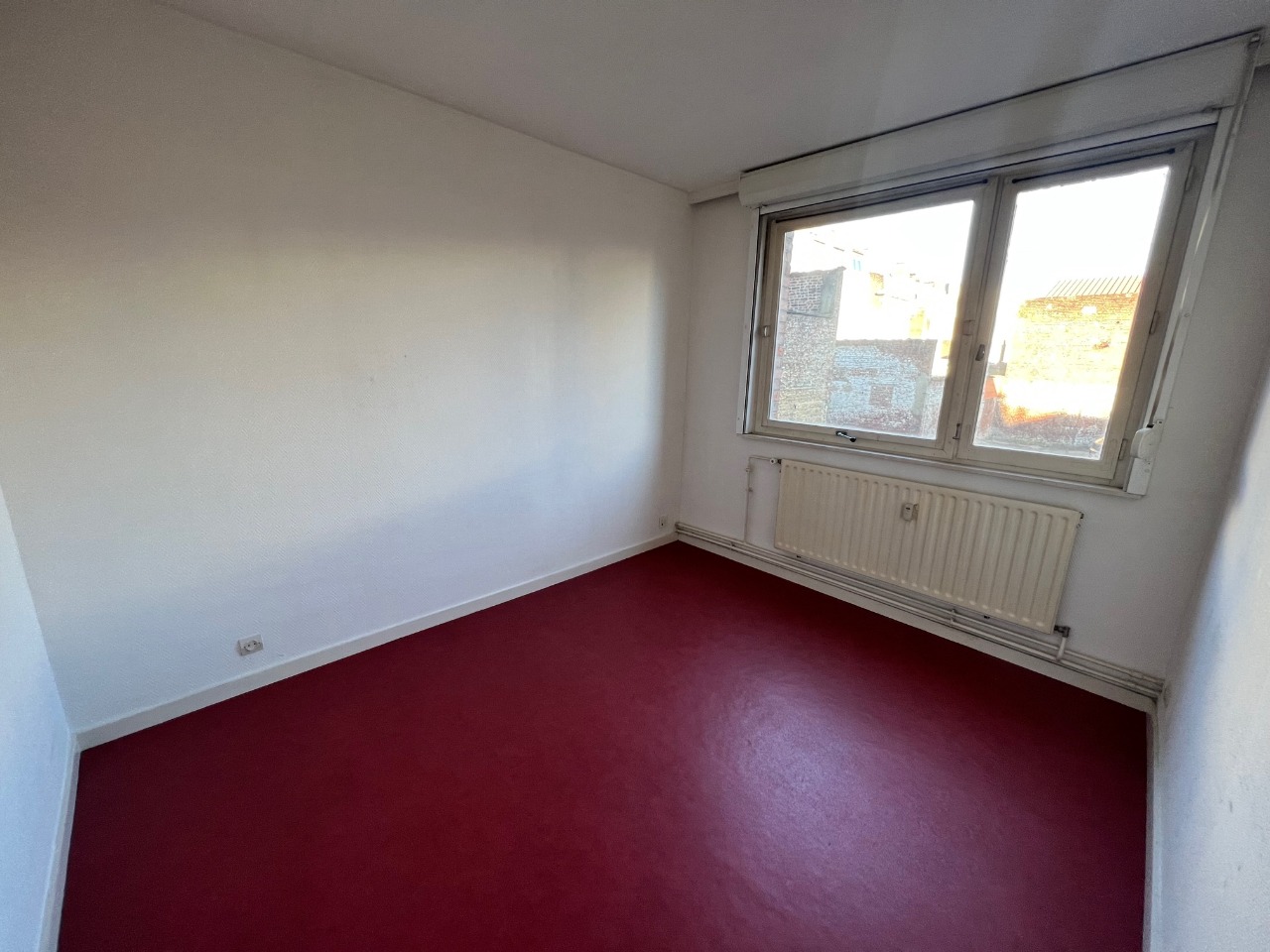 T3 avec Parking face au Théâtre Sébastopol