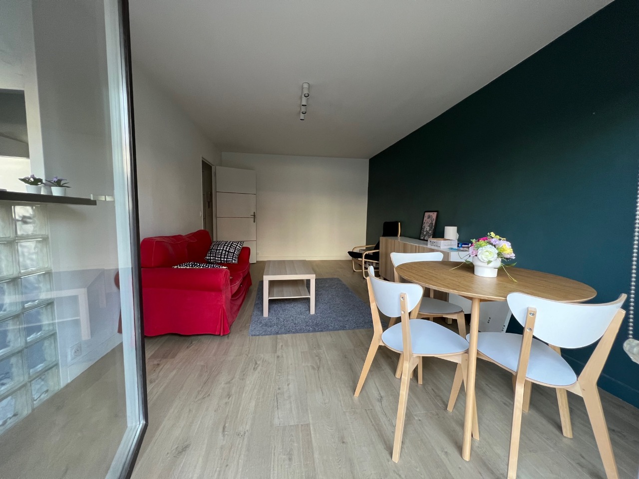 T2 avec terrasse et parking