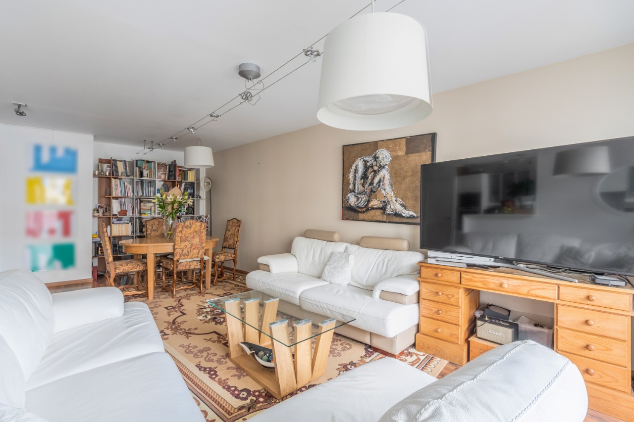 Appartement type 4 balcon et parking 84m2 - Vieux-Lille