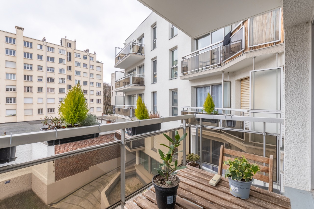 Appartement type 4 balcon et parking 84m2 - Vieux-Lille