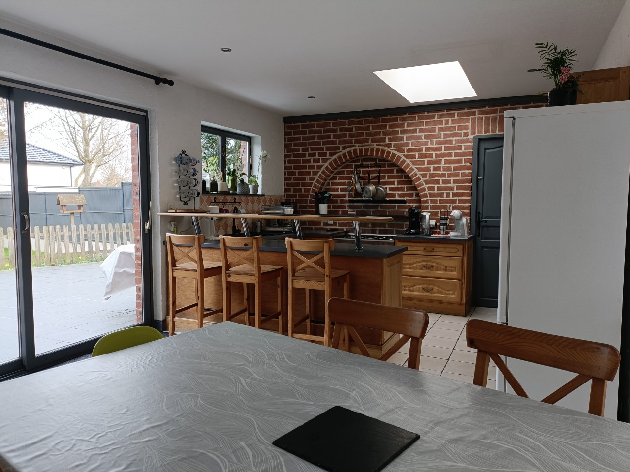 Maison large façade individuelle sur 835m² de terrain 