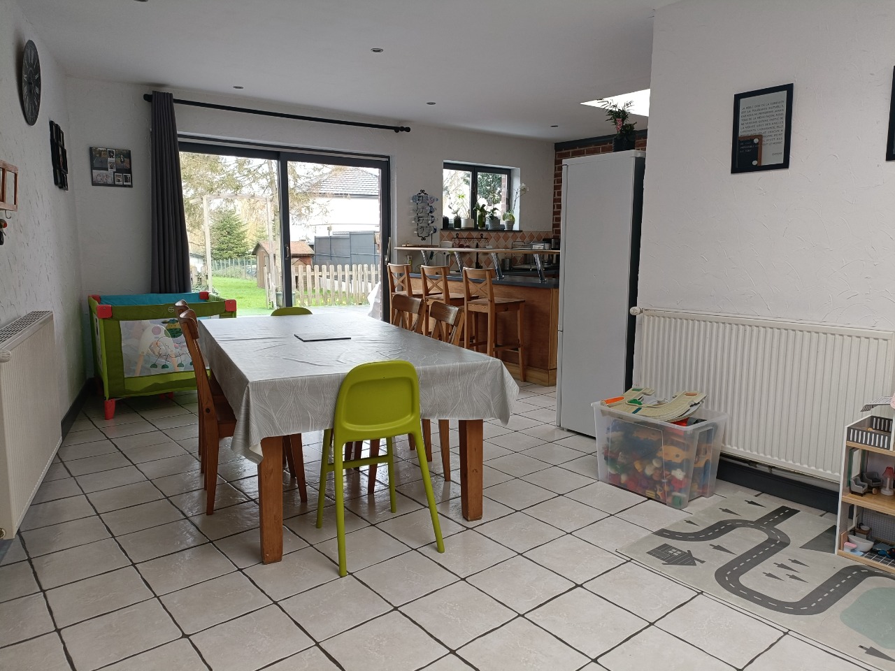 Maison large façade individuelle sur 835m² de terrain 