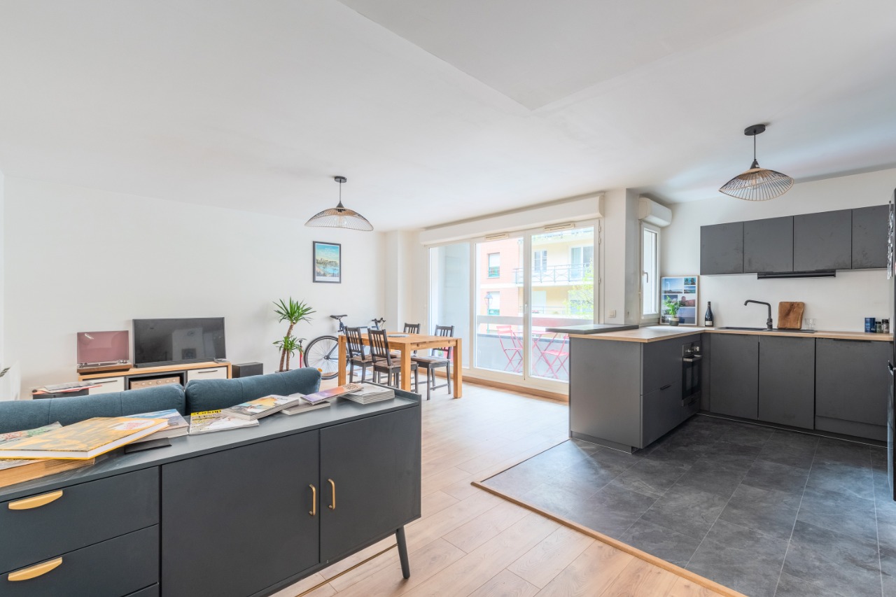 Appartement type 3 balcon et cave 67m2 Vieux-Lille