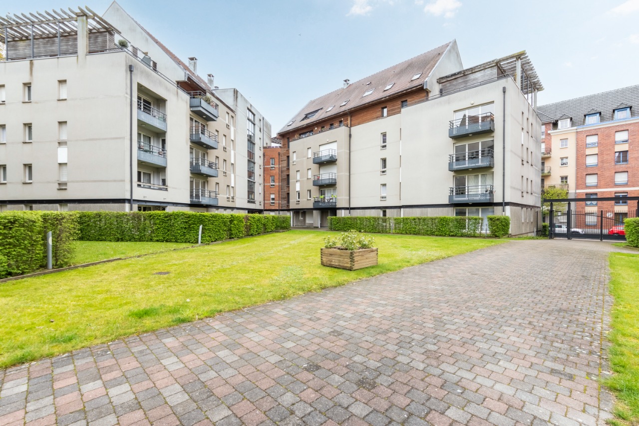 Appartement type 3 balcon et cave 67m2 Vieux-Lille