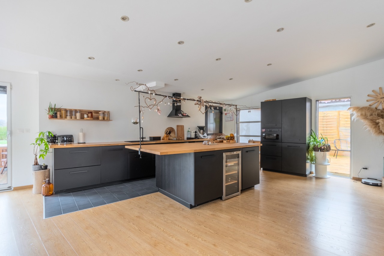 Exclusivité coup de Coeur semi plain-pied 5 chambres !