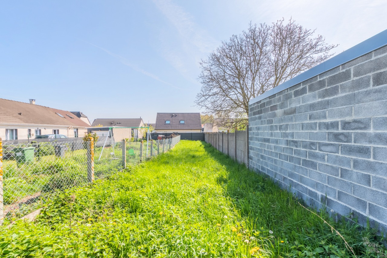 Maison à travaux 2 chambres jardin