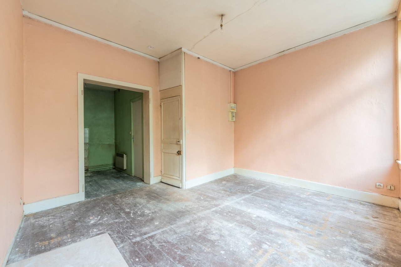 Appartement type 1 25m2 à rénover - Vieux-Lille Esplanade