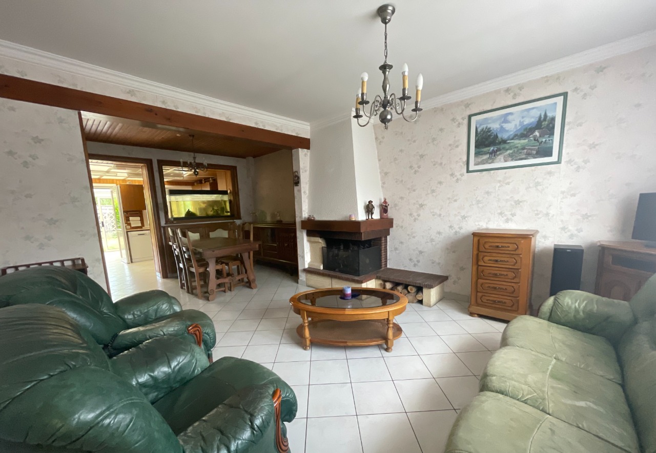 Vente maison 59480 La bassee - Maison semi-individuelle 3 chambres, jardin, garage 
