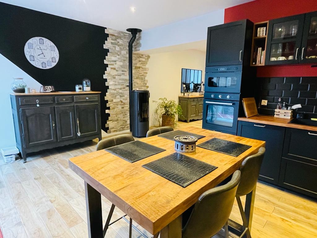 Maison rénovée à l'esprit Loft avec 4 chambres - BRUAY 