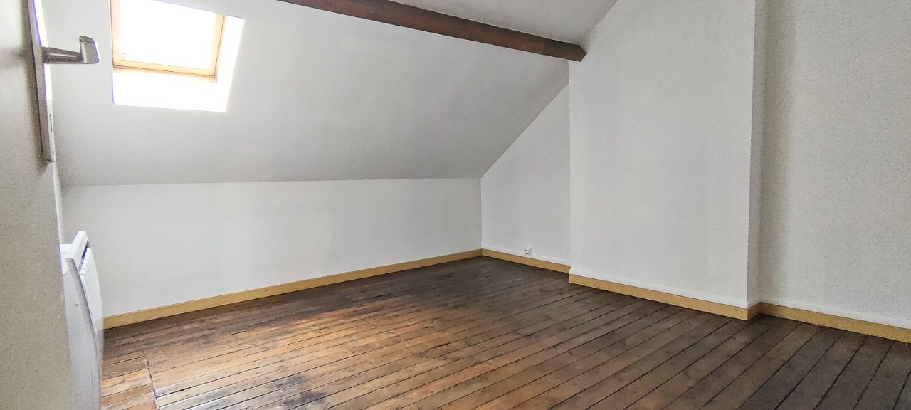 MAISON AVEC CACHET 4 CHAMBRES