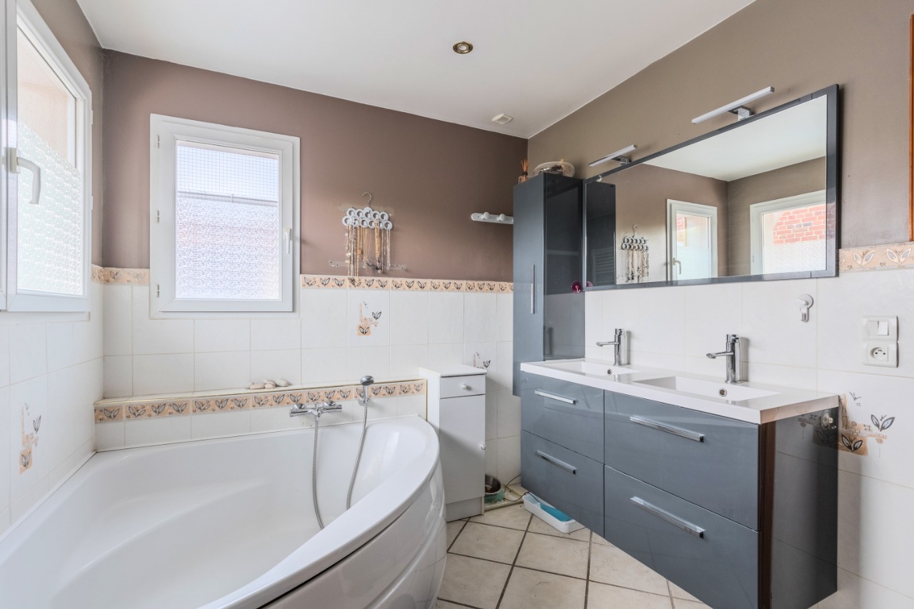 Maison semi individuelle secteur prisé de Beuvry 
