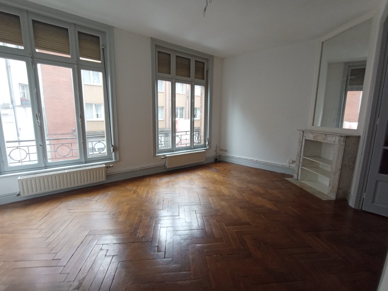 Beau T2 de plus de 60 m² situé au Centre de Lille