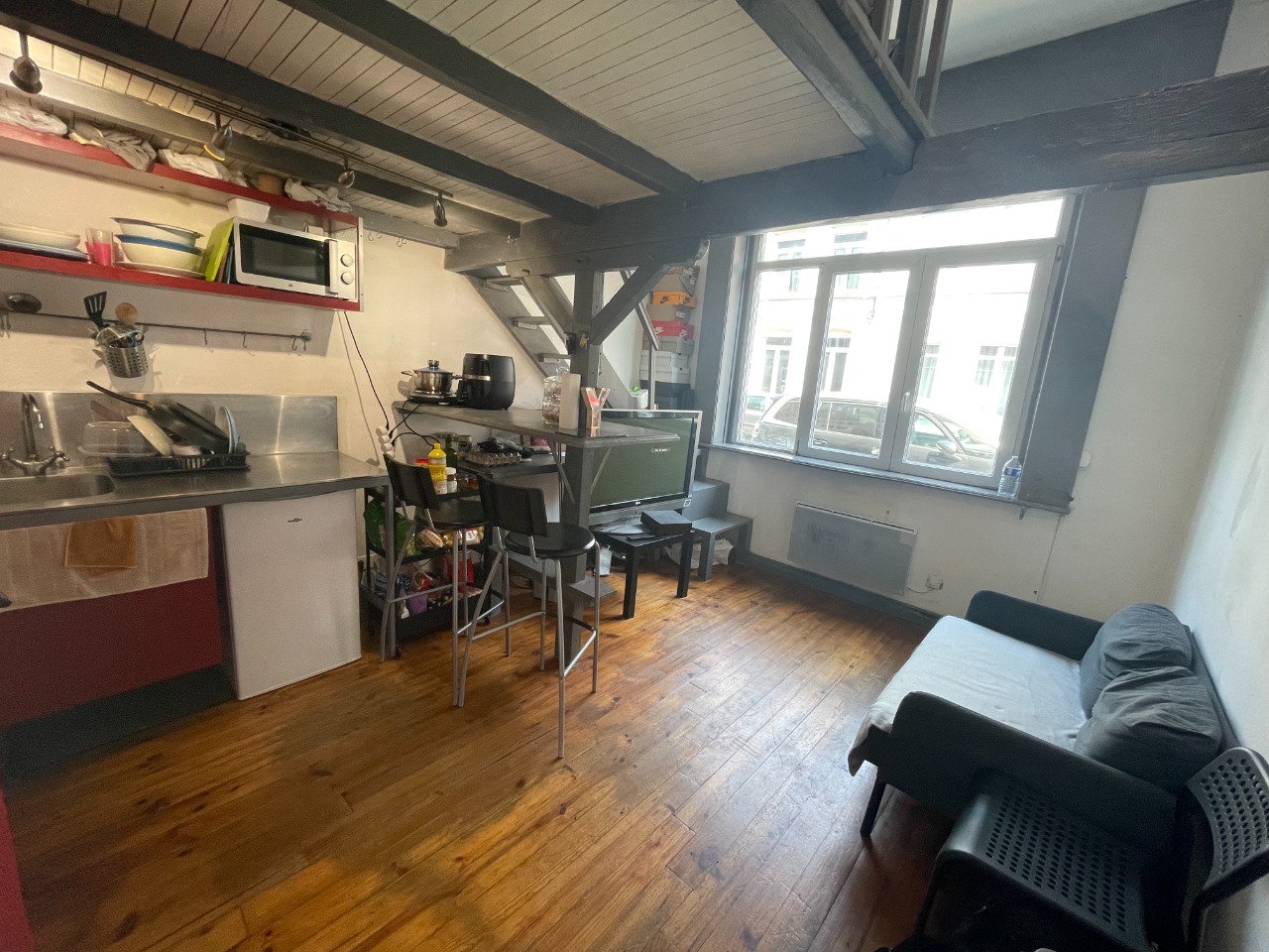 Métro Fives - Charmant studio  .