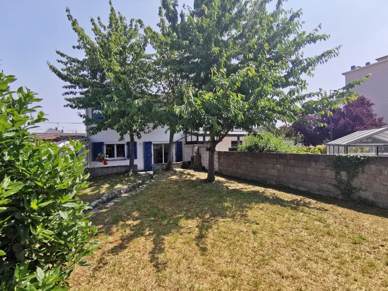 MAISON SEMI MITOYENNE