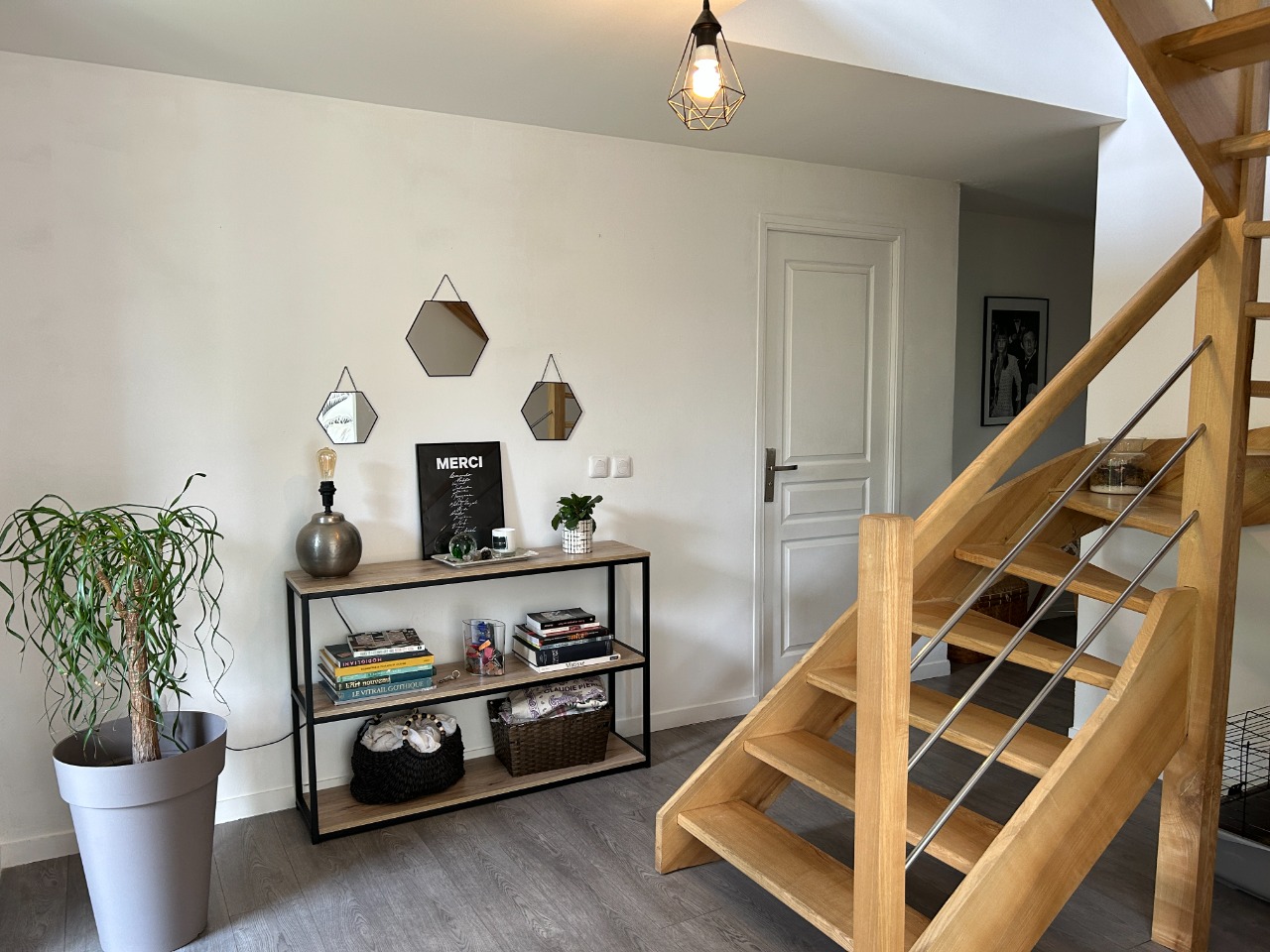 Cubique de 2017 individuelle 5 chambres. 