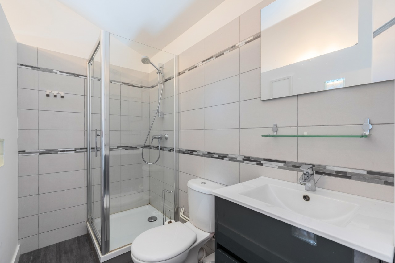LOFT Triplex - 4 Chambres 1 bureau  - une loggia de 28m²