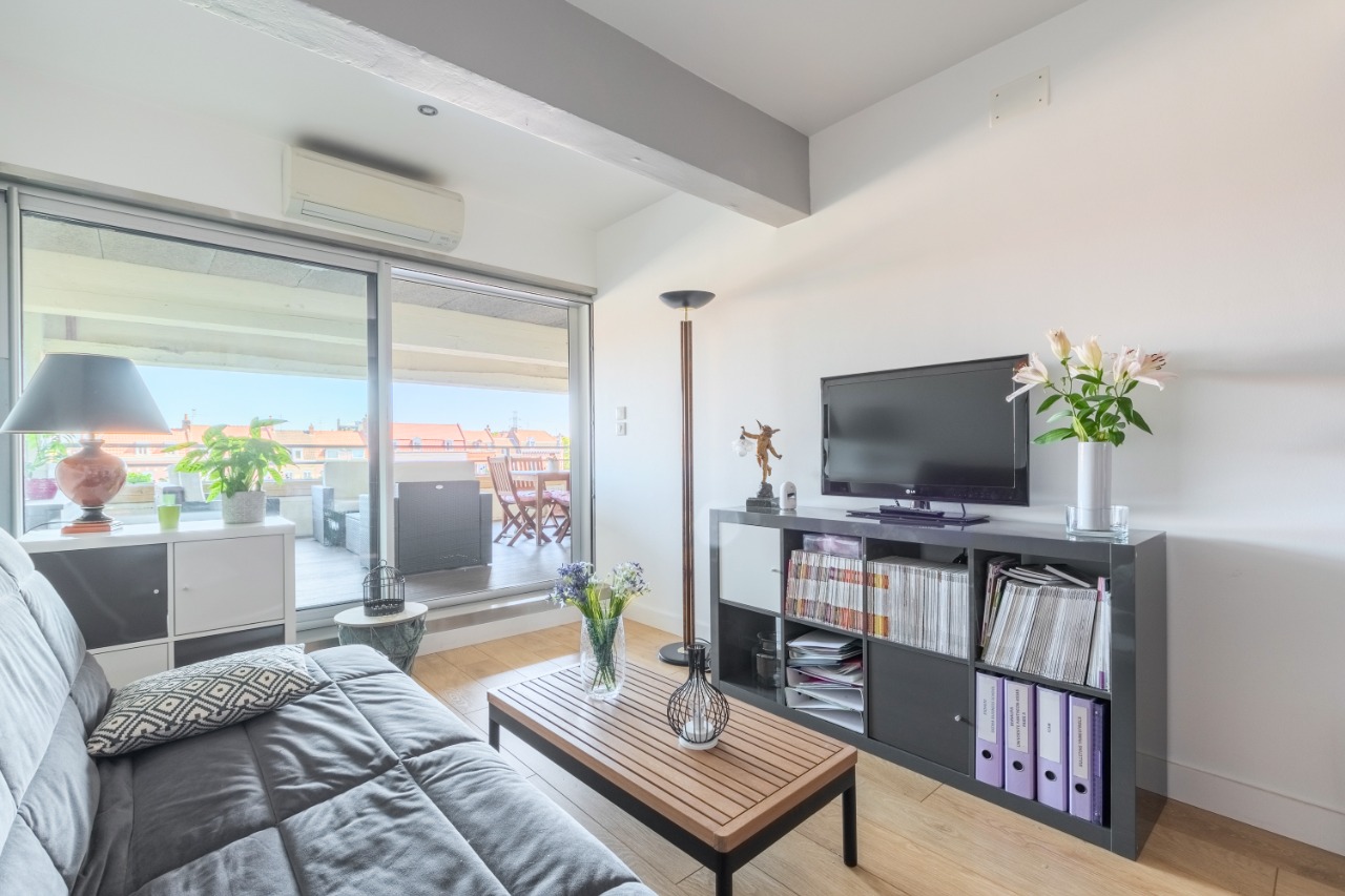 LOFT Triplex - 4 Chambres 1 bureau  - une loggia de 28m²