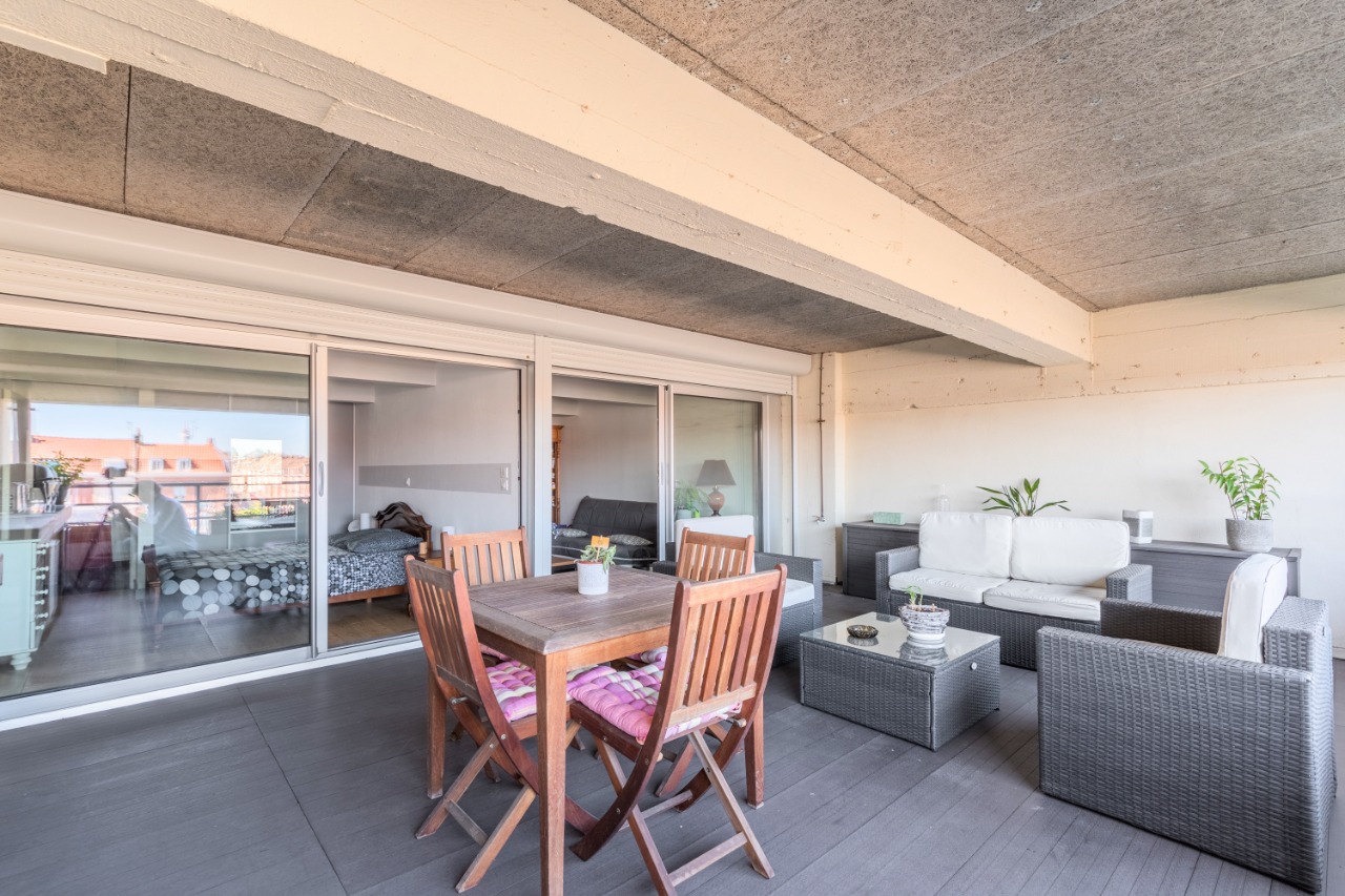 LOFT Triplex - 4 Chambres 1 bureau  - une loggia de 28m²