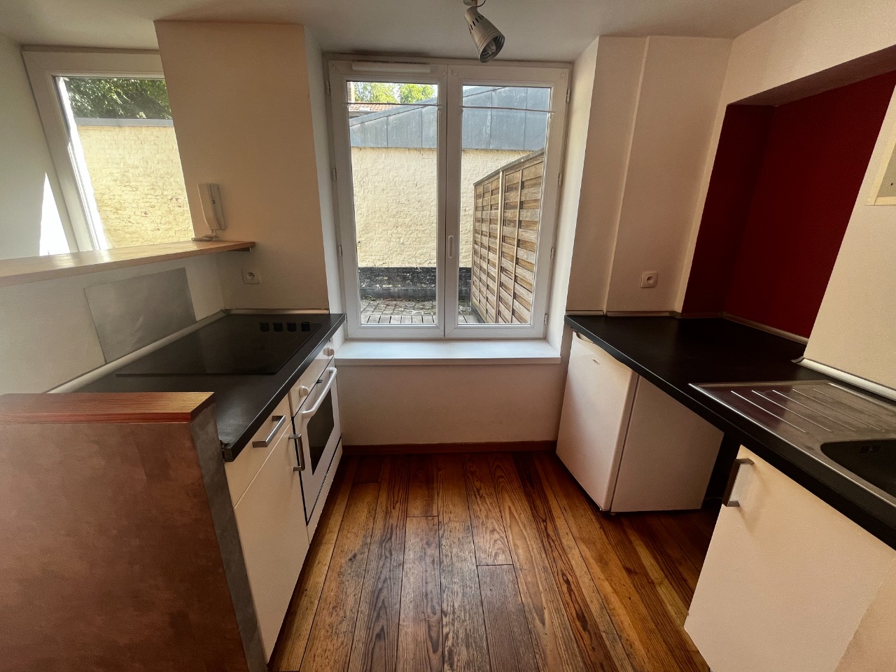 Métro Gambetta - Appartement Type 2 bis avec Terrasse
