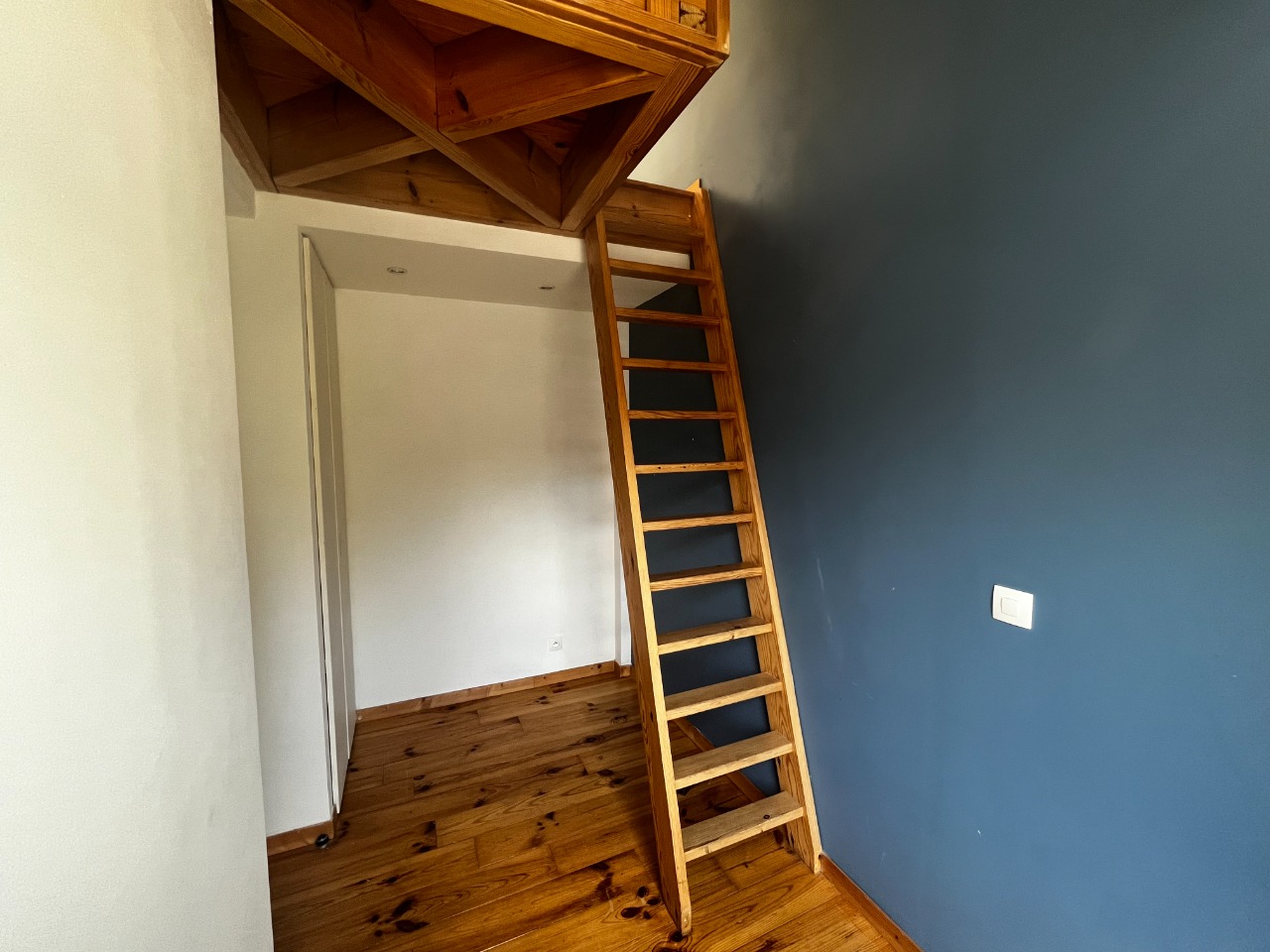 Métro Gambetta - Appartement Type 2 bis avec Terrasse