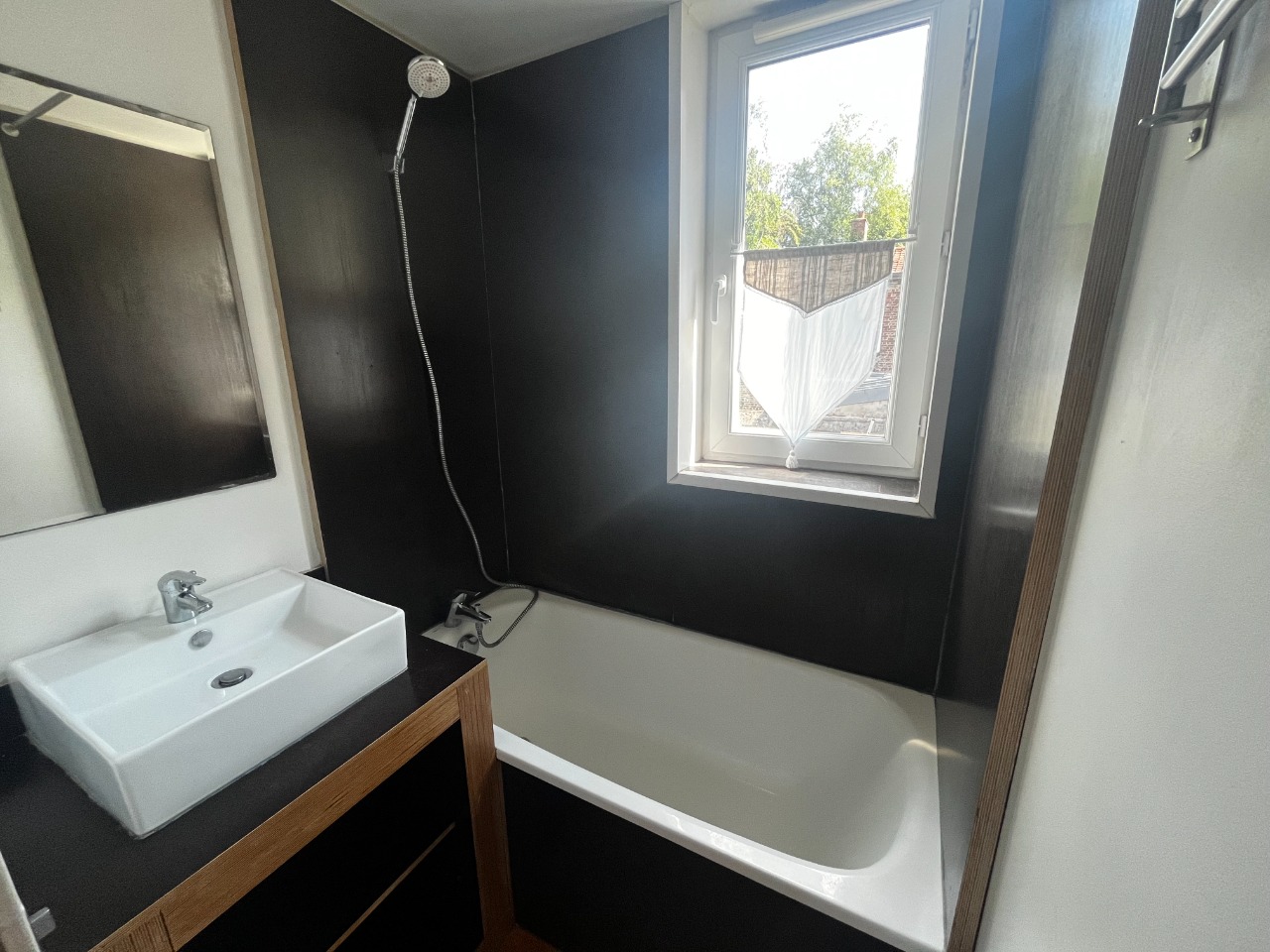Métro Gambetta - Appartement Type 2 bis avec Terrasse