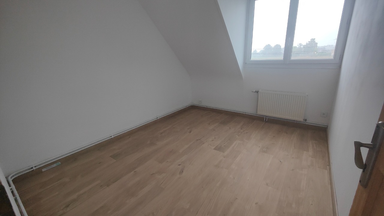 Hallennes lez haubourdin / maison semi indi.T5+Garage/450M² 