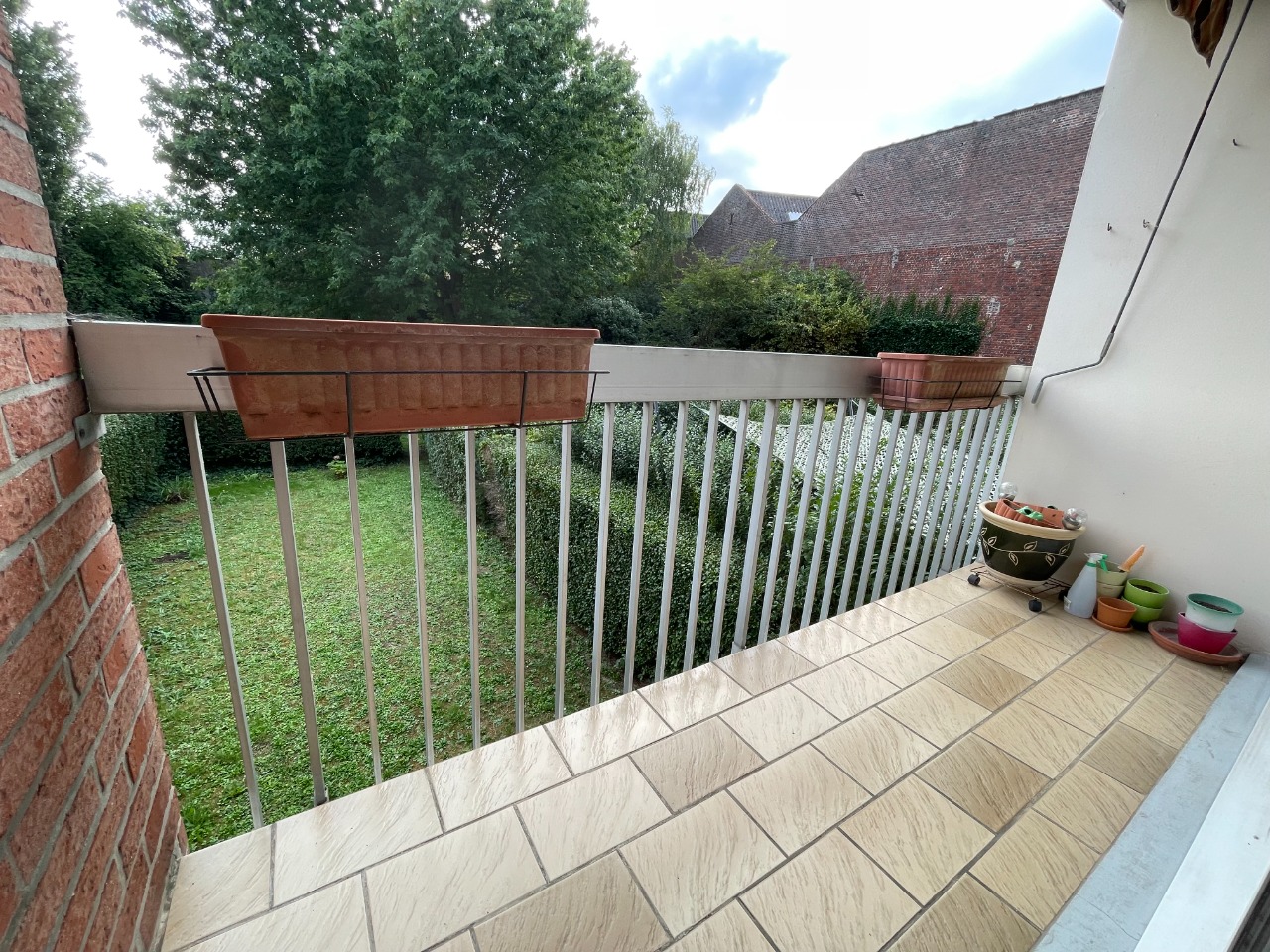 Grand T4 balcon et parkings - JB Lebas