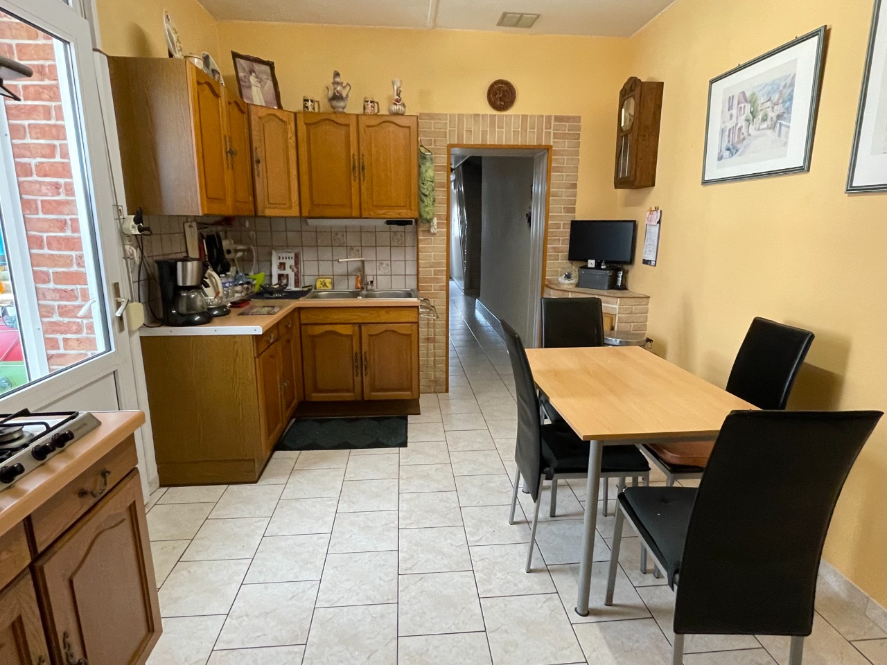 Jolie maison avec 3 chambres et  jardin 