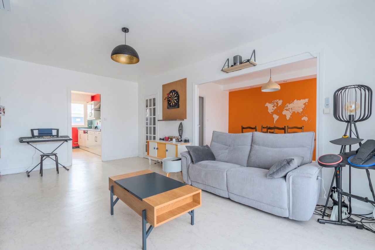 Vente appartement 59120 Loos - Beau T3 avec deux balcons