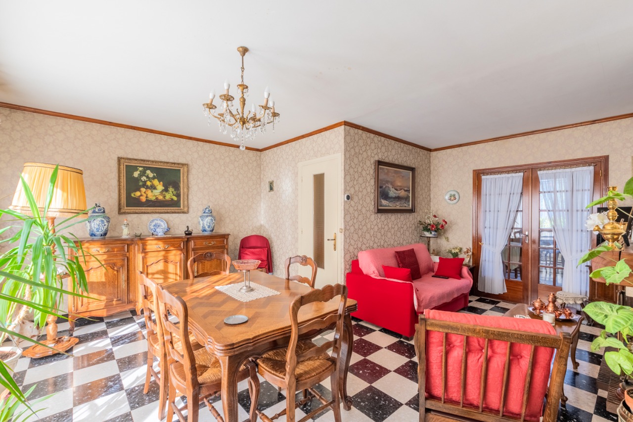 Vente maison 59480 La bassee - Exclusivité Brique-Rouge possibilité 5 Chambres + garage !