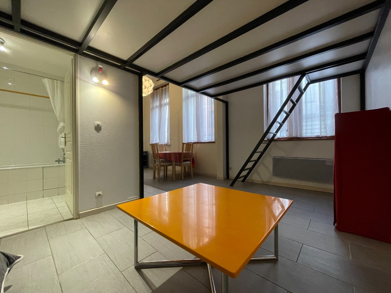 Appartement T1 mezzanine 33,20 m2- Lille hypercentre