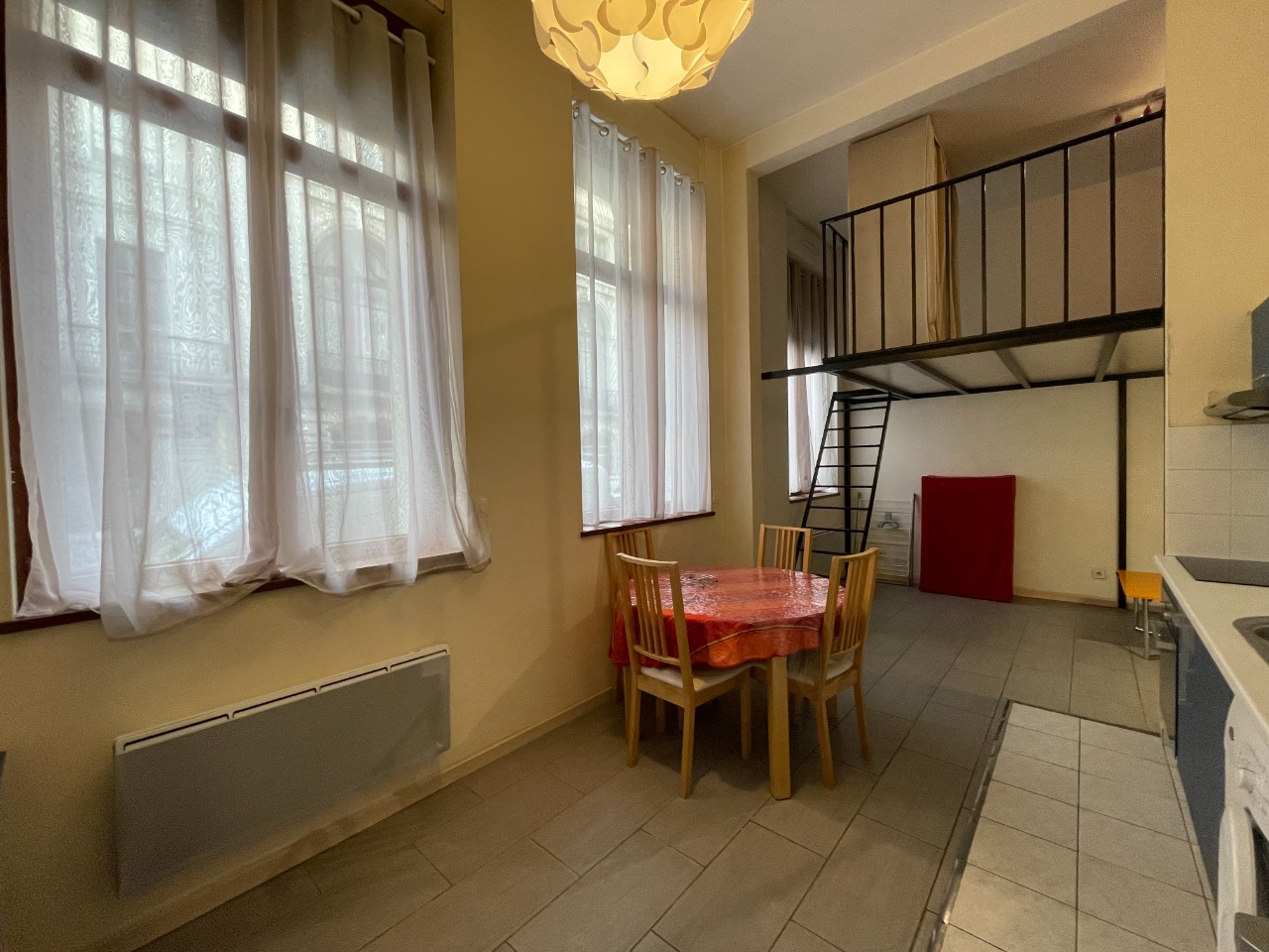 Appartement T1 mezzanine 33,20 m2- Lille hypercentre